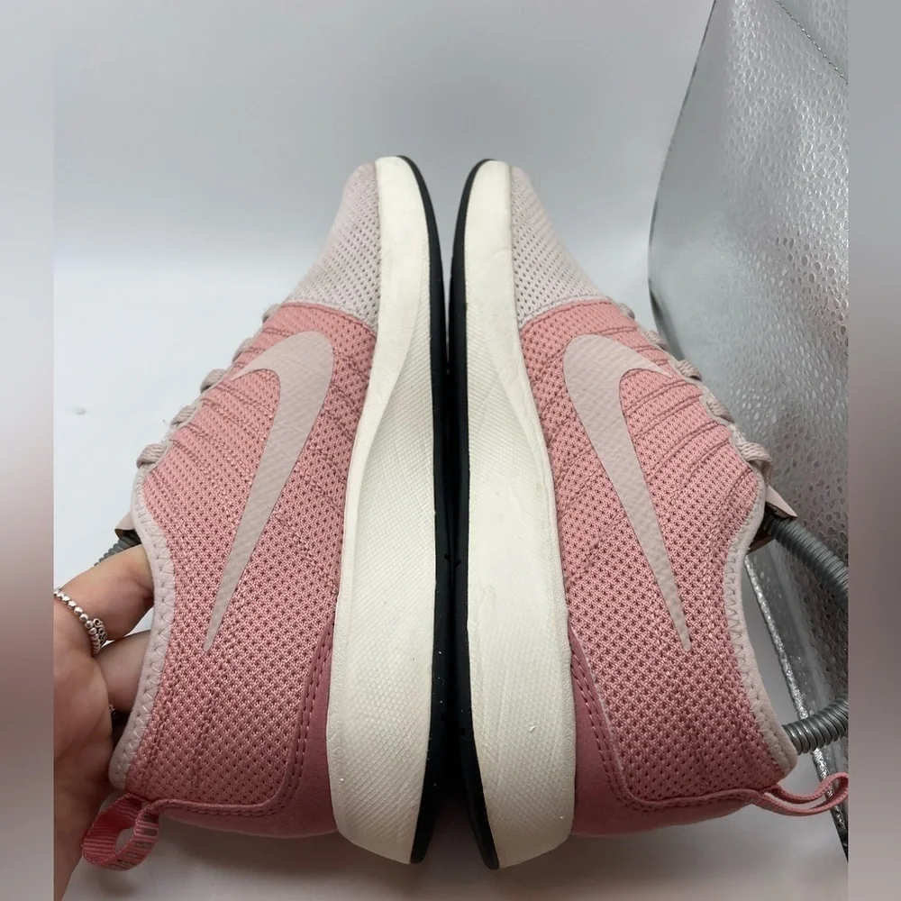 Nike Dualtone Racers women’s pink sneakers size 7